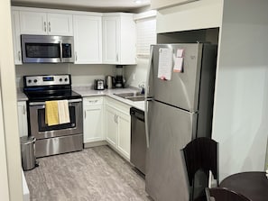 Cookware/dishes/utensils, spices - Your Regina Home (Regina)