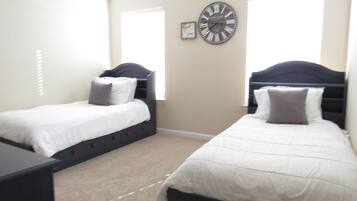 4 bedrooms, desk, travel crib, free WiFi