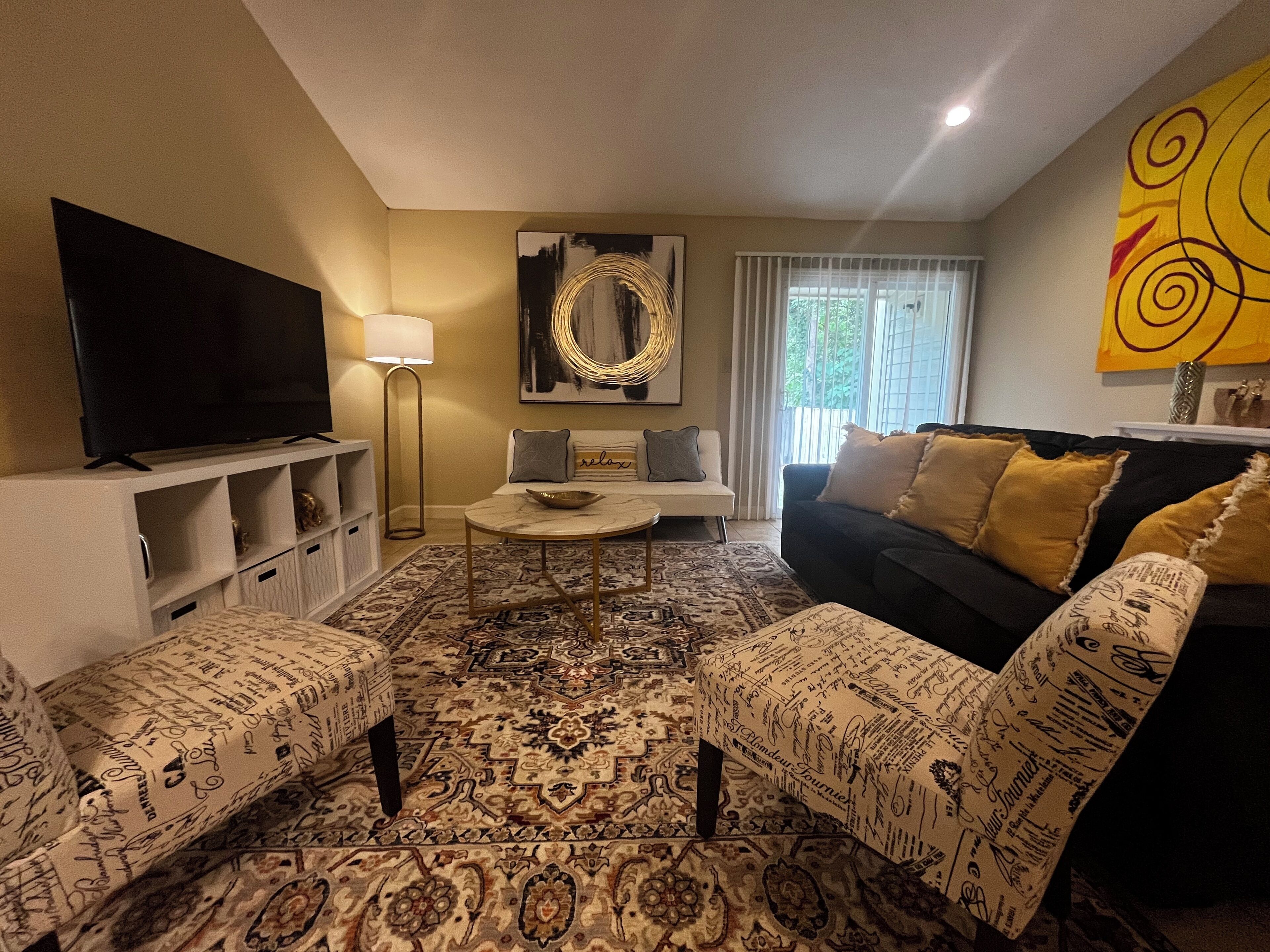 Smart-TV, Stereoanlage