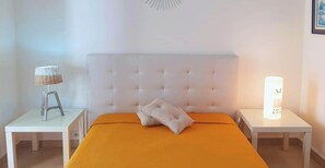 3 chambres, fer et planche à repasser, Wi-Fi, draps fournis