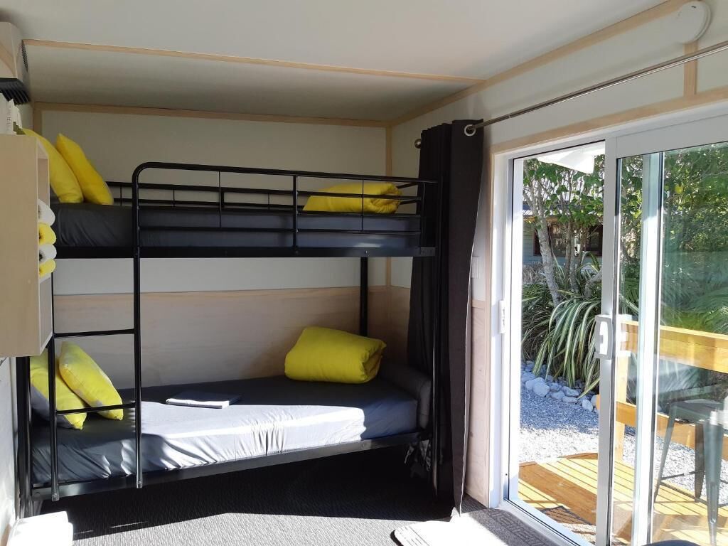 Basic Studio, Multiple Beds, Mountain View