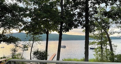 Lake front year round home on beautiful Willsboro Bay, Lake Champlain