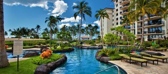 End Summer in style. Discounted FALL RATES!- Lovely Ocean view villa. Sleeps 6