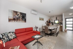 TV - Villa Cadoc (Istria - Funtana) (Funtana)