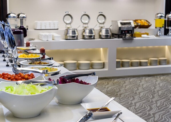 Desayuno buffet (KRW 16500 por persona) 