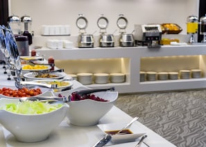 Tägliches Frühstücksbuffet (16500 KRW pro Person)