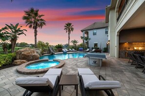 Pool - The Luxe Palmilla | Private Pool and Spa, Custom-Themed Kids Bedrooms (Kissimmee)