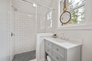 Shower, hair dryer, towels - Birdsong | Fire Pit, Pet Friendly & Easy Access to Lake James! (Nebo)