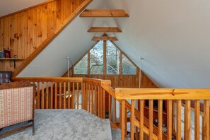 Interior - Cozy Cove Cabin | Pet Friendly & Creek Access (Marion)