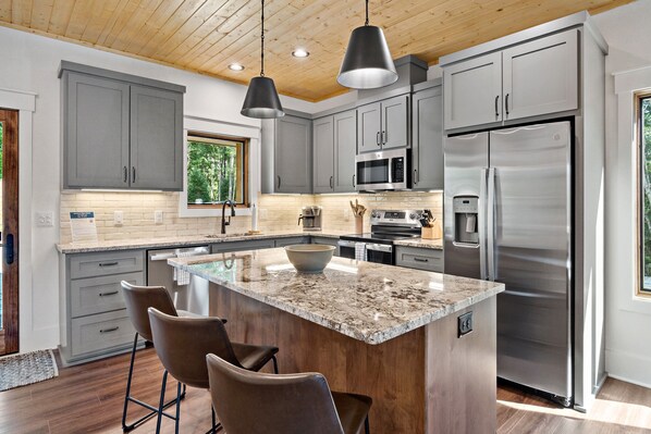 Fridge, microwave, oven, stovetop - Higher Ground at Lake James | Hot Tub, Boat Slip & Game Room! (Nebo)