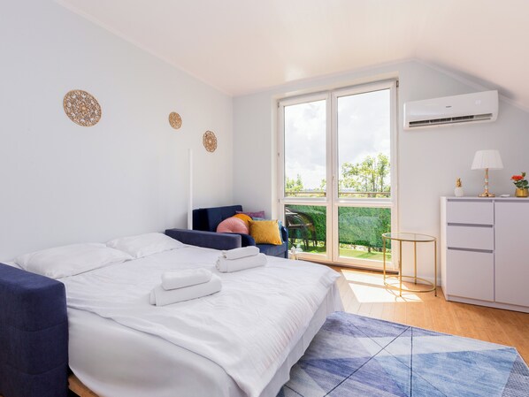 1 bedroom, iron/ironing board, WiFi, bed sheets