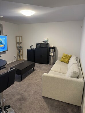 Téléviseur connecté, jeux vidéo, livres