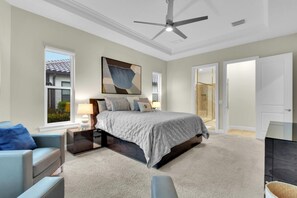 3 sovrum, skrivbord, strykjärn/strykbräda och wi-fi