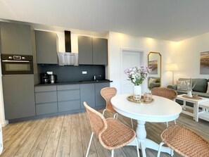 Dining - NB 3 - Stylish vacation apartment with private sauna and whirlpool bath - House (Cuxhaven)