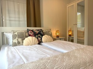 3 bedrooms, WiFi - NB 3 - Stylish vacation apartment with private sauna and whirlpool bath - House (Cuxhaven)