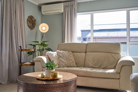 Living area. South Bay | Cosy | BBQ Area - KK61334