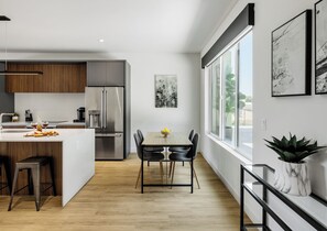 Fridge, microwave, oven, stovetop - 50 Shades - Heart of Old Town - Putting Green (Scottsdale)