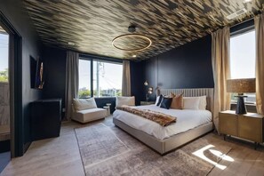 6 makuuhuonetta, silitysrauta/-lauta, vauvan matkasänky, ilmainen Wi-Fi