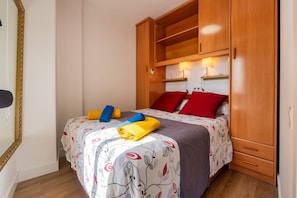 1 bedroom, iron/ironing board, free WiFi, bed sheets