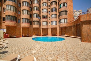 Pool - Apartment 'Ametlla Mar Benidorm' with Sea View, Shared Pool and Wi-Fi (Benidorm)