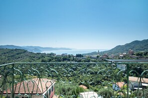 Property grounds - Holiday Home 'Casa Dica San Lorenzo' with Sea View, Private Terrace and Wi-Fi (Santa Margherita Ligure)