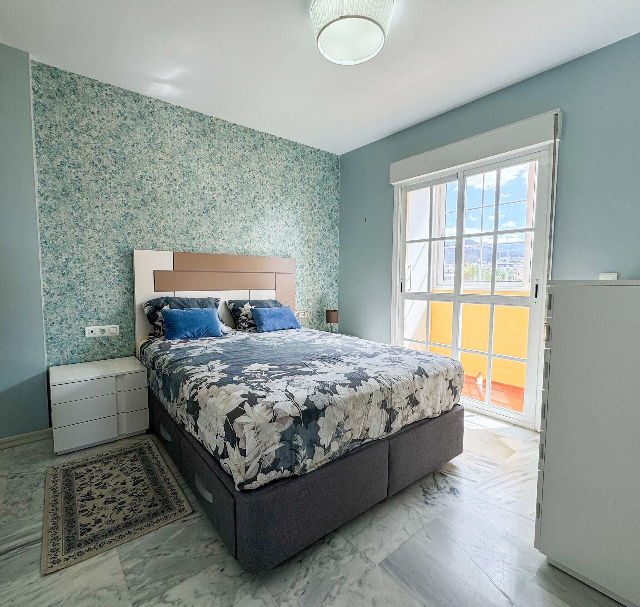 2 habitaciones, wifi gratis y ropa de cama 