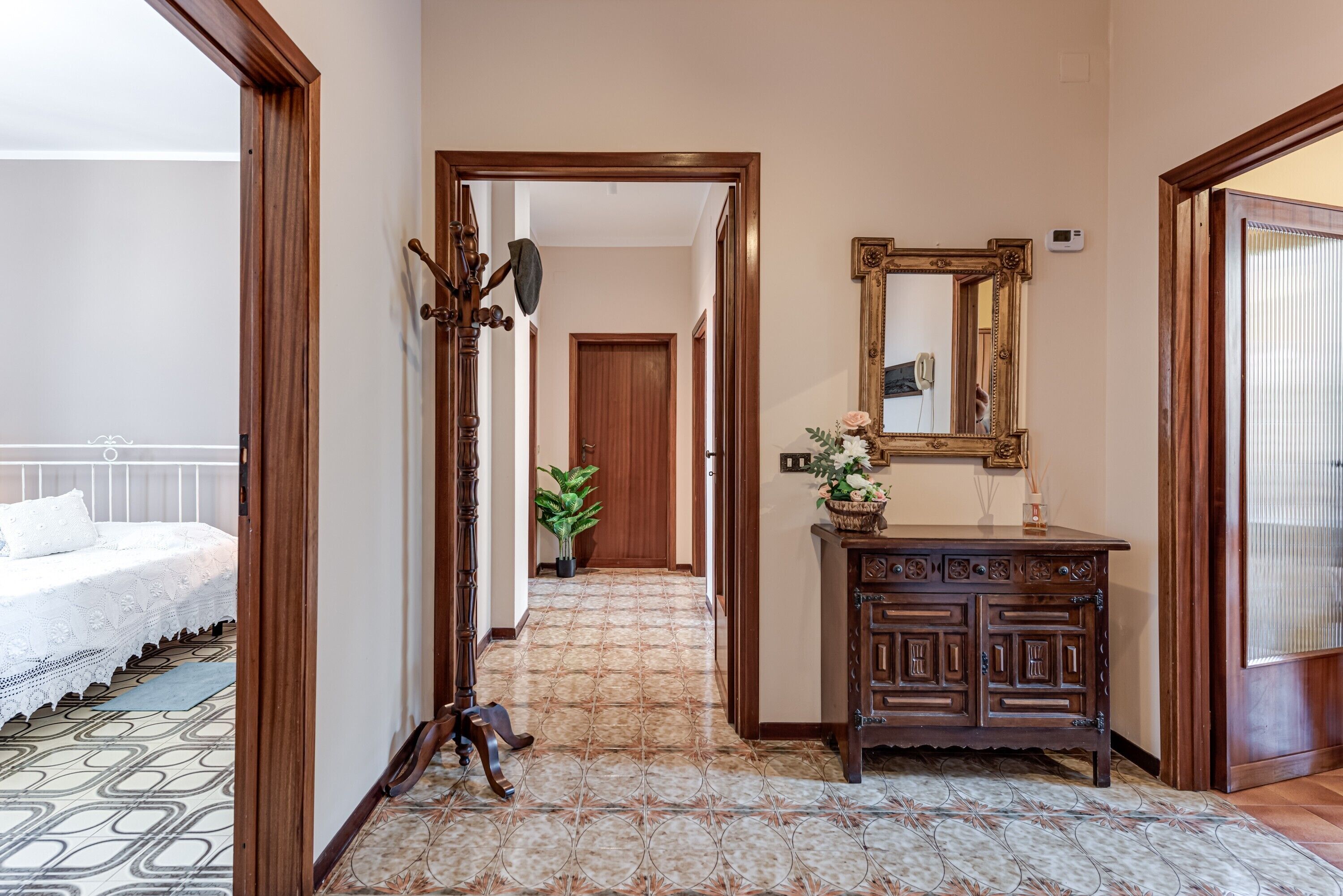 3 camere, Wi-Fi, lenzuola