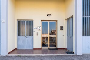 Exterior detail - Holiday Home 'Casa Olimpia' with Private Terrace, Balcony and Air Conditioning (Calenzano)