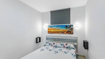 1 slaapkamer, een strijkplank/strijkijzer, gratis wifi, beddengoed