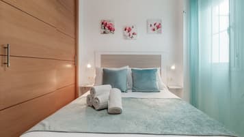 1 dormitorio, tabla de planchar con plancha, wifi gratis y ropa de cama