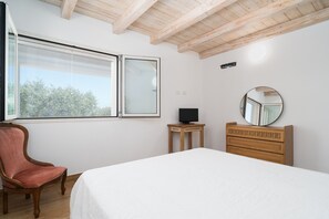 2 bedrooms, free WiFi, bed sheets, wheelchair access