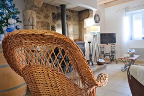 Interior - Gite Le Moutat-La Cave with Private Garden and Wi-Fi (Allemans)