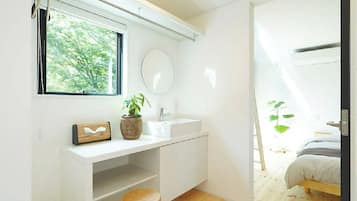 3 bedrooms, desk, free WiFi