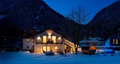 Appartement "Alpenrose" avec vue sur les montagnes, terrasse partagée et Wi-Fi