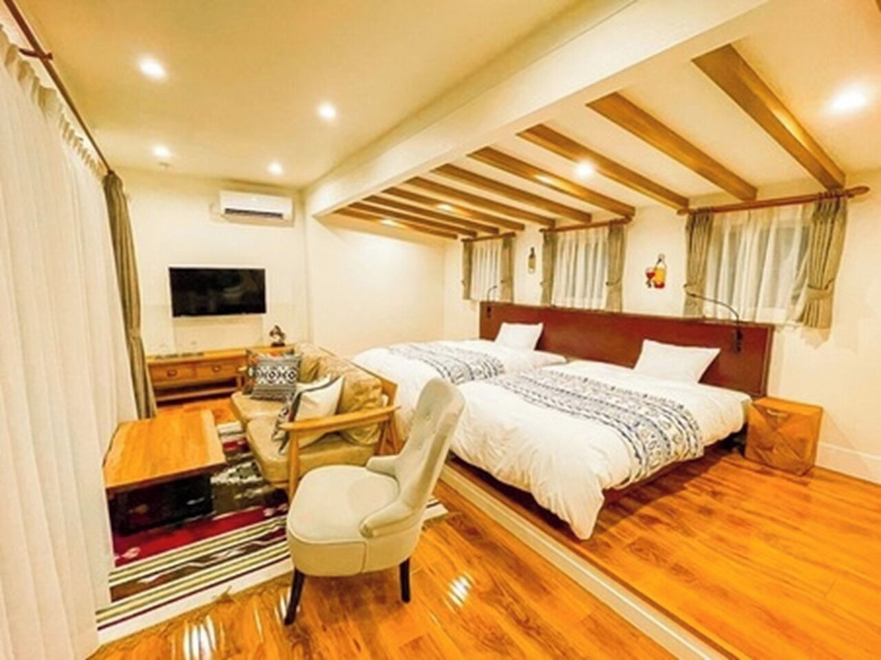 2 soveværelser, skrivebord, gratis Wi-Fi