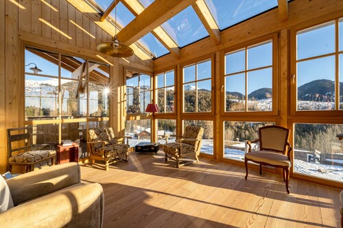 Holiday Home 'Lexn Radein' with Mountain View, Wi-Fi and Air Conditioning