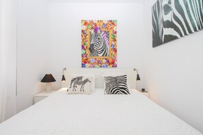 1 habitación, tabla de planchar con plancha, wifi gratis y ropa de cama 