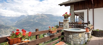 Apartment 'Sylvie' mit Bergblick, gemeinsamer Terrasse und WLAN