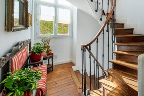 Interior - Studio Apartment 'Agréable Et Lumineux' with Wi-Fi (Biarritz)