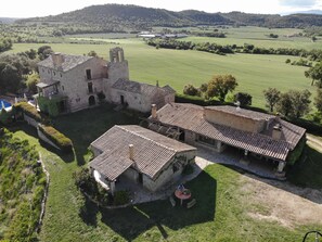 Exterior - Apartment 'Sant Grau I' with Mountain Views, Shared Pool and Wi-Fi (Naves)