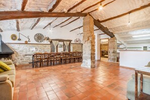 Interior - Holiday Home 'El Porxet' with Mountain Views, Shared Pool and Wi-Fi (Naves)