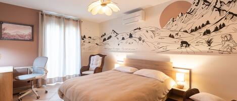 3 bedrooms, iron/ironing board, free WiFi, bed sheets