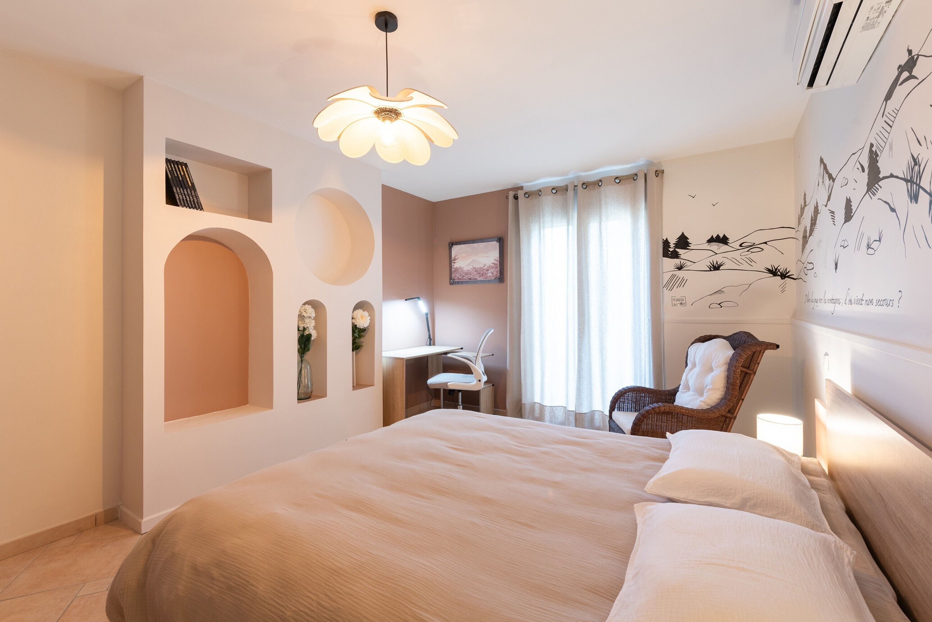 3 chambres, fer et planche à repasser, Wi-Fi gratuit, draps fournis