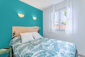 1 bedroom, iron/ironing board