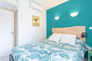 1 Schlafzimmer, Bügeleisen/Bügelbrett