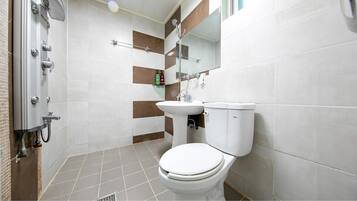 Basic Room, 1 Bedroom (diamond) | 1 bedroom, WiFi (free)