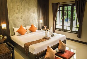 Bureau, Wi-Fi gratuit, draps fournis