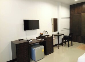 Desk, free WiFi, bed sheets