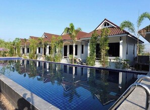 Front of property - Thanawong Pool Villa (Sukhothai)