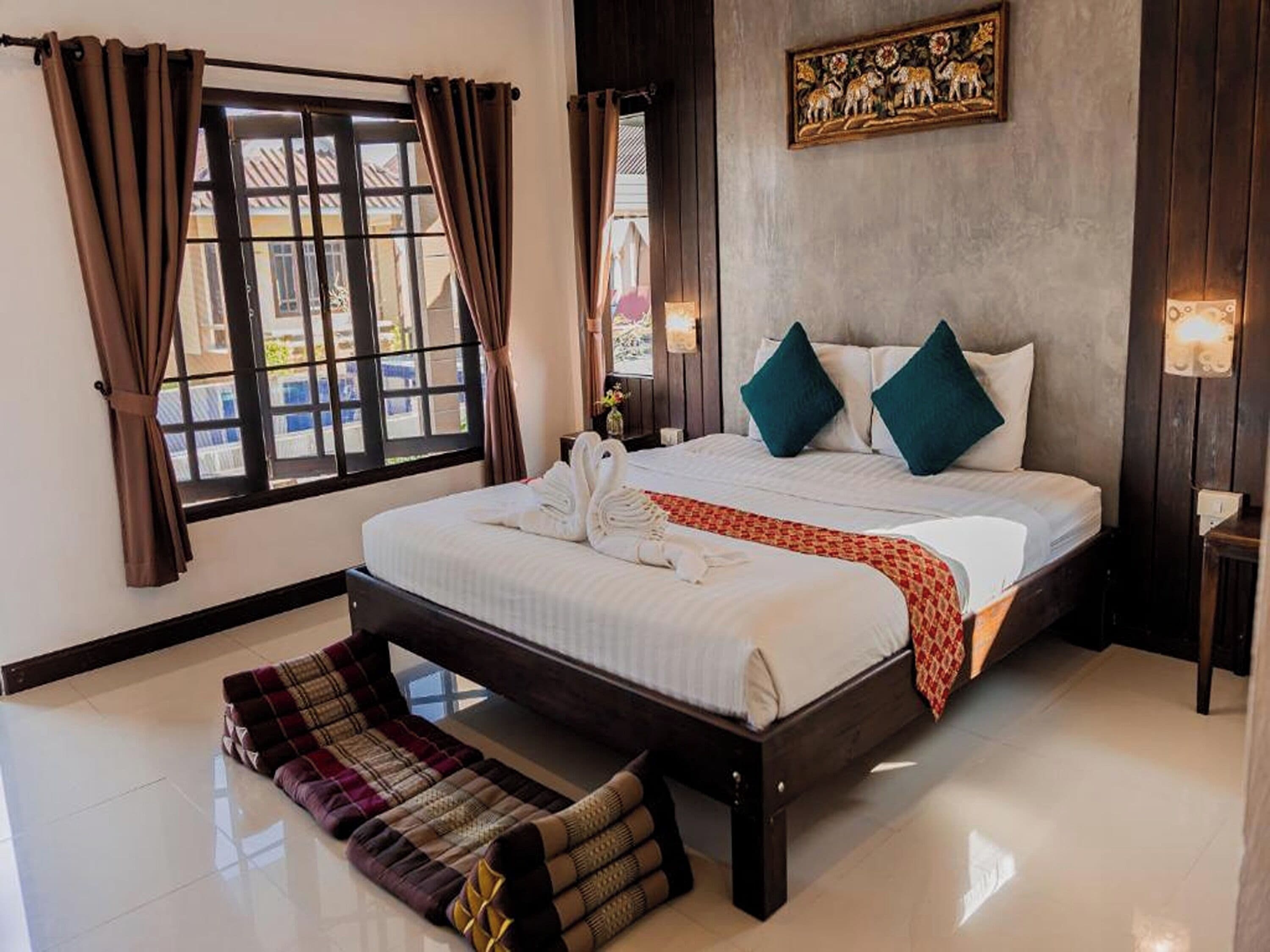 Double Room | Desk, free WiFi, bed sheets
